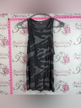 Tank top camouflage, stretchy, comfy, black Gray Camo Sleeveless Tank Top